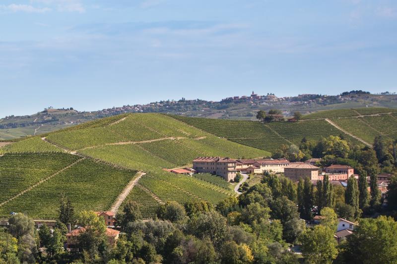 Villaggio Narrante - Le Case dei Conti Mirafiore Serralunga d'Alba Esterno foto